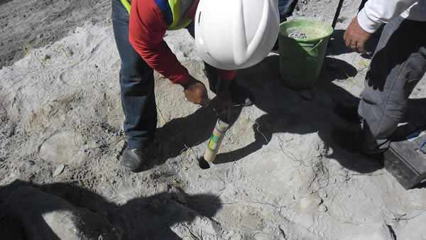 Desmonte de rocha com Pyroblast